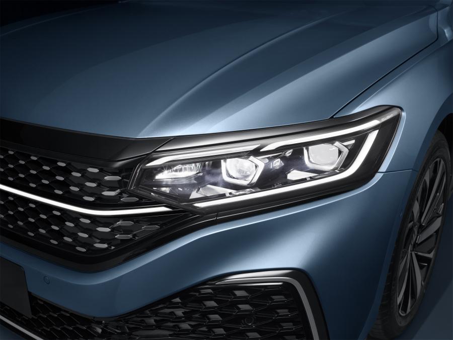 Детали экстерьера Volkswagen Passat 330 TSI with Star Grill 2021 года  (CN) (фото 5 из 14)